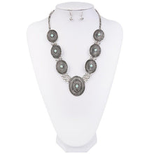 Concho-Antique-Silver-Turquoise-Neclace-Set