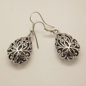 Yaalini Raindrop Earrings