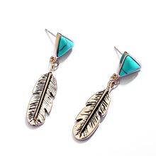 Rainy Feather Earrings