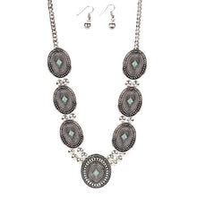 Concho-Antique-Silver-Turquoise-Neclace-Set