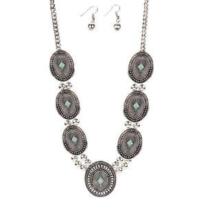 Concho-Antique-Silver-Turquoise-Neclace-Set