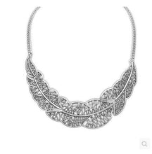 Leaves-Collar-Bone-Necklace-Chain-Silver
