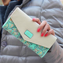 Love's Verse Wallet